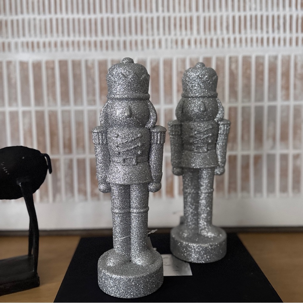 NWT Set of 2 Silver Glitter Nutcrackers